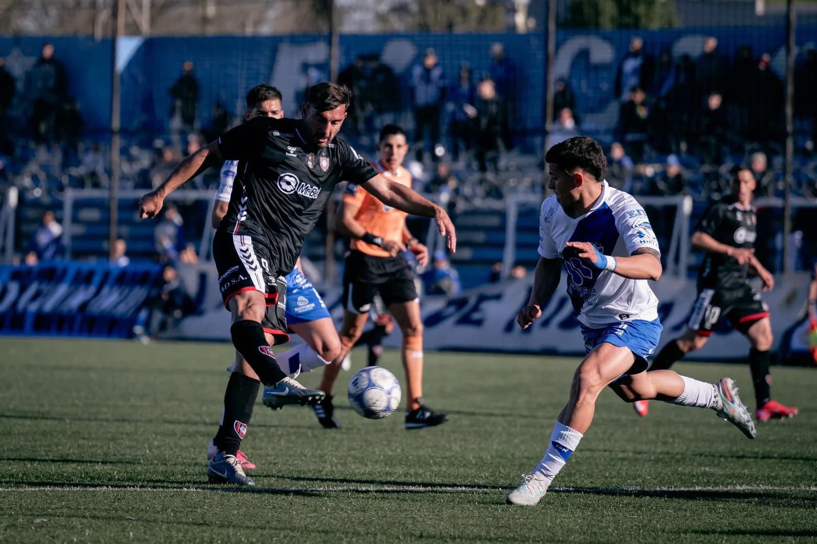 Chacarita visitó a Midland por la Primera Nacional